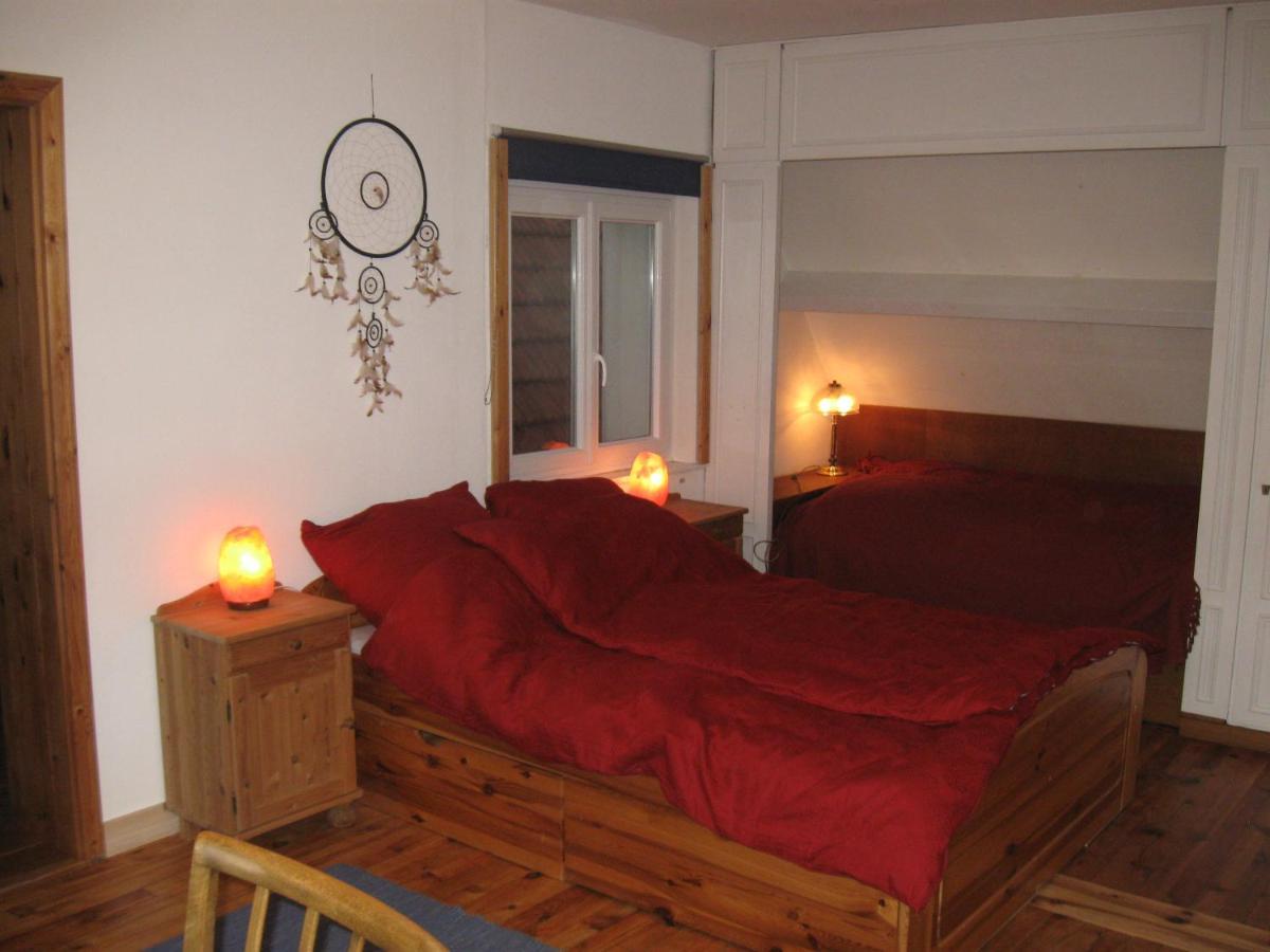 Familiensuite, zwei Zimmer, Mitbenutzung von Küche und Bad Rott Exterior foto
